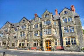  George IV Hotel  Криккит 